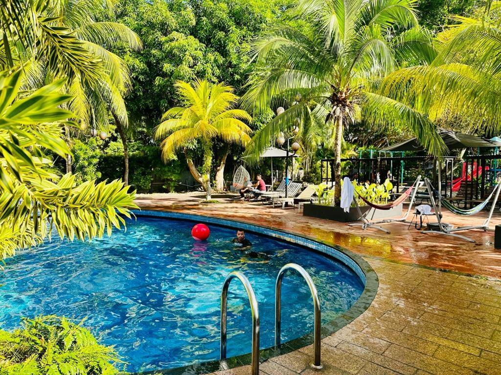 Century Bay Private Residences Sungai Dua Bukit Exterior foto