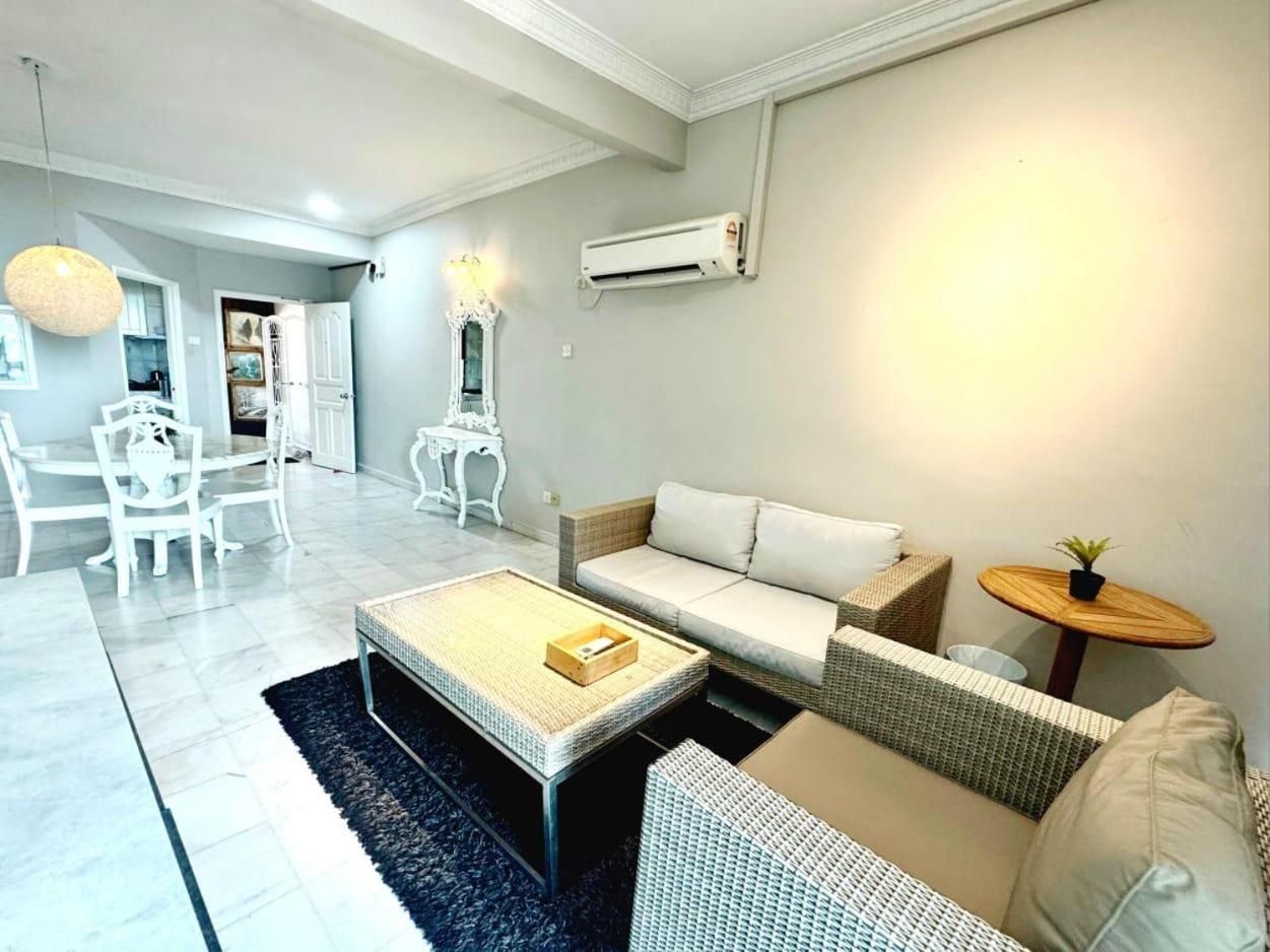 Century Bay Private Residences Sungai Dua Bukit Exterior foto