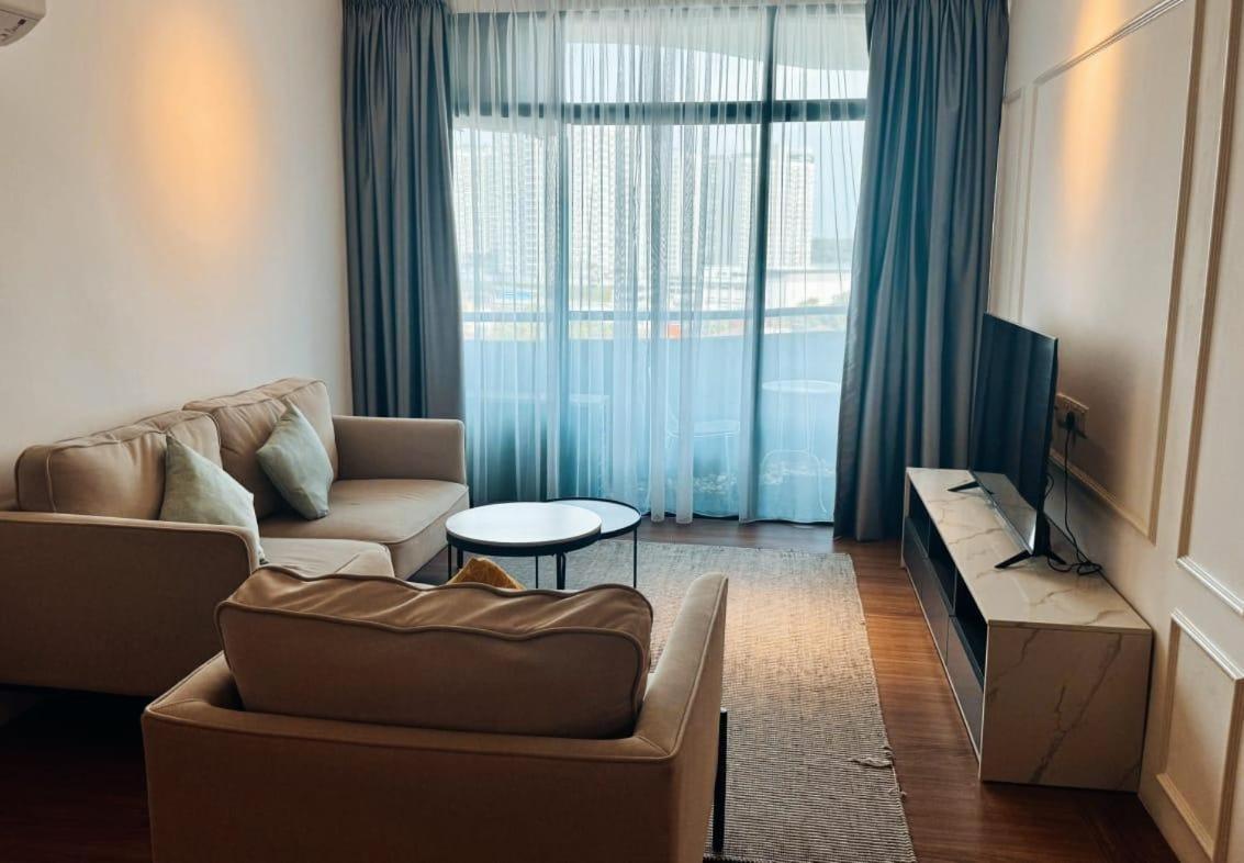 Century Bay Private Residences Sungai Dua Bukit Exterior foto